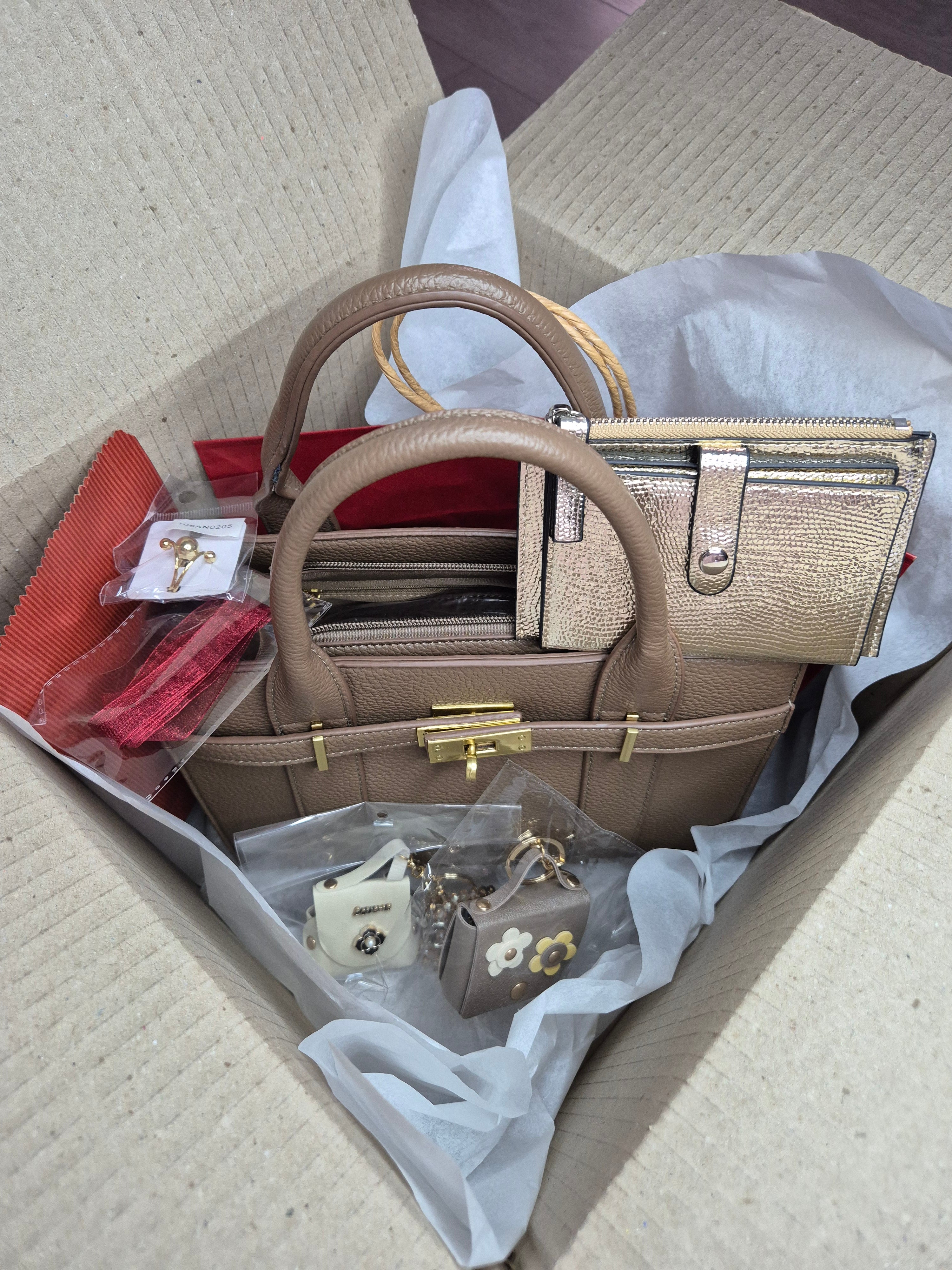 MISTERY BOX MEDIUM